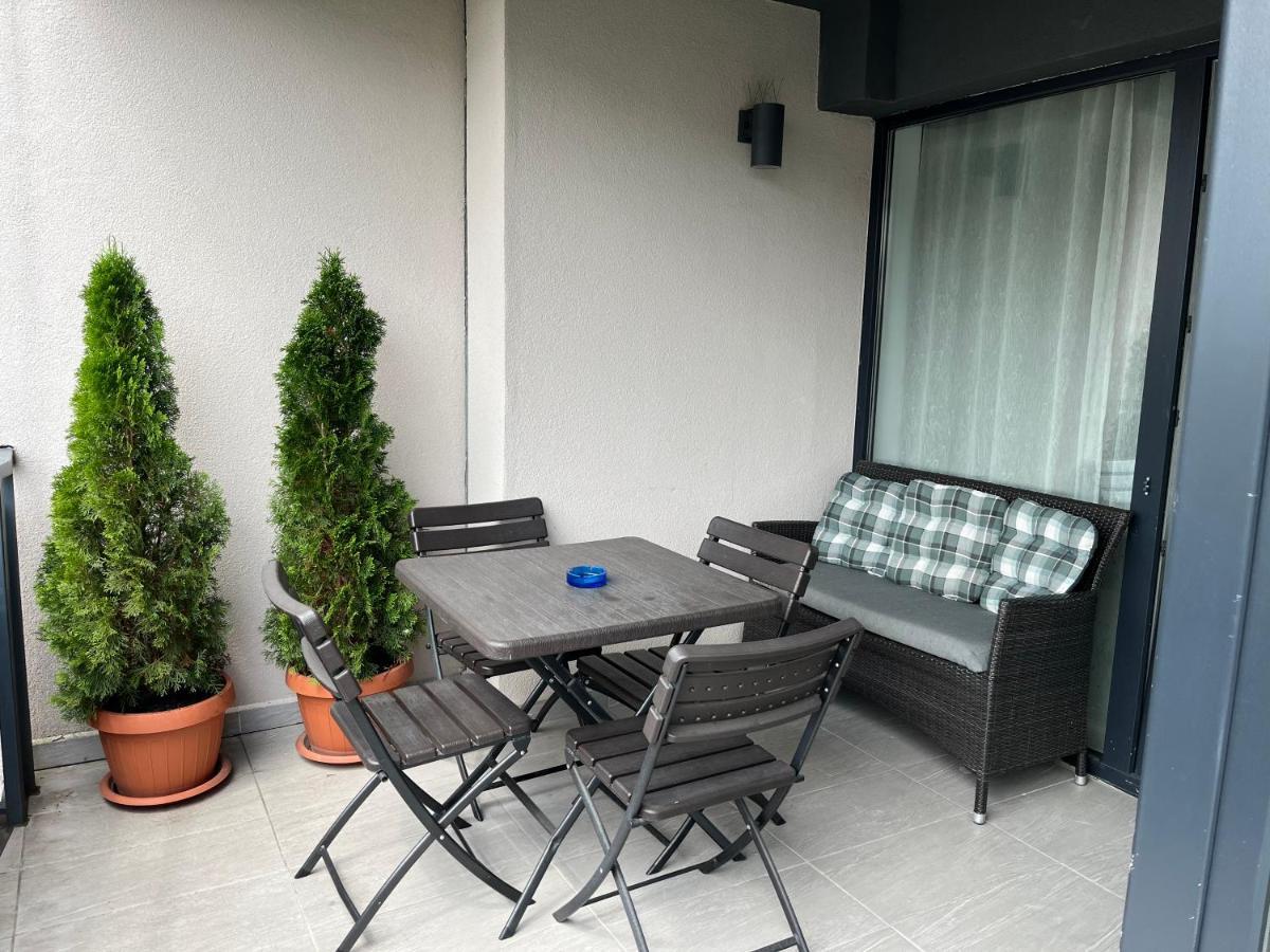 Apartamentul 116 *